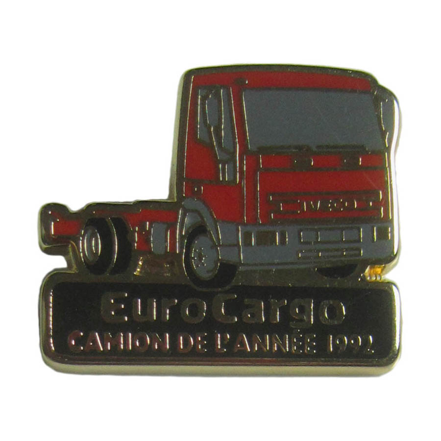 ピンズ トラック Iveco Eurocargo 赤 留め具付き レトロ ピンバッジ