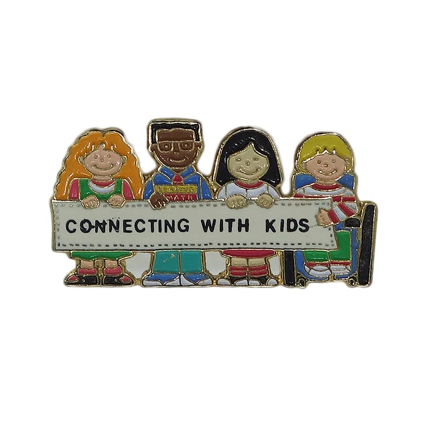 CONNECTING WITH KIDS ブローチ 子供