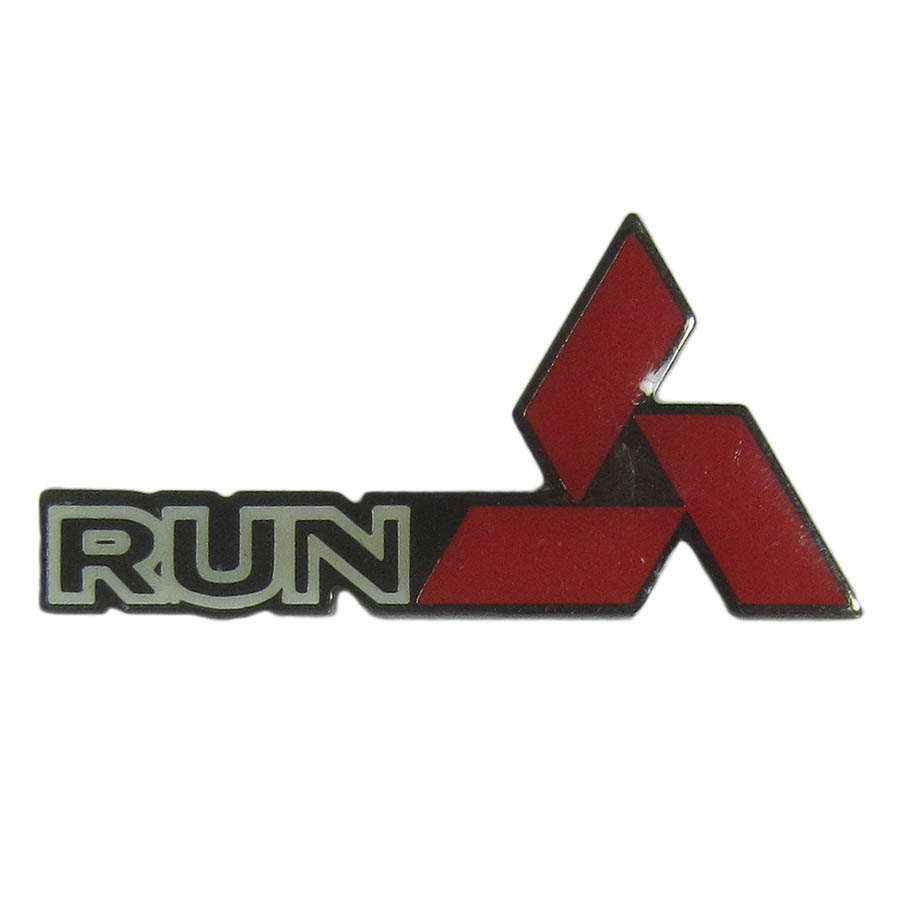 ピンズ RUN 留め具付き