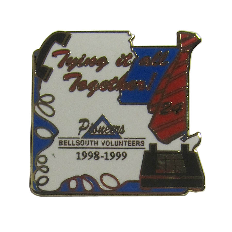 ピンズ Pioneers USA 留め具付き