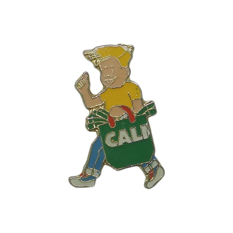 ピンズ CALI 買い物をする 少年 留め具付き レトロ ピンバッチ