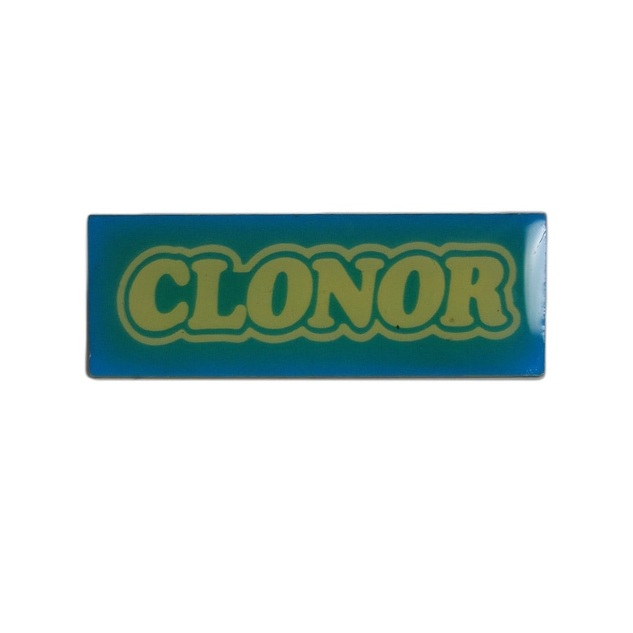 ピンズ CLONOR ピンバッジ 留め具付き レトロ