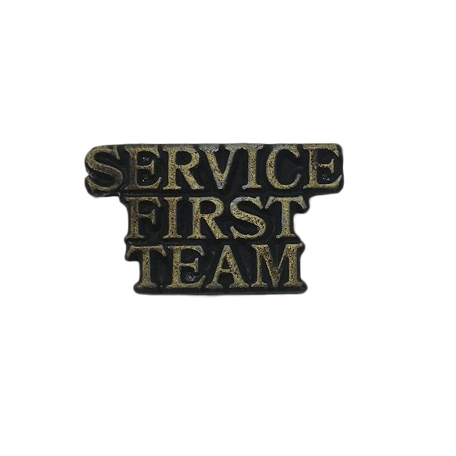 SERVICE FIRST TEAM ピンズ 留め具付き