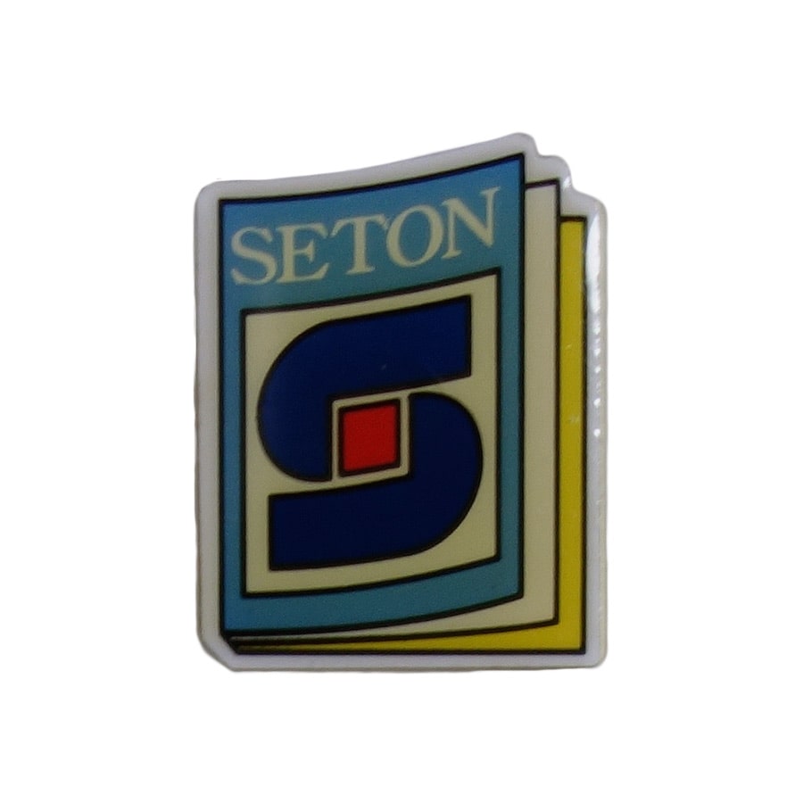 ピンズ SETON 企業ロゴ 留め具付き ピンバッジ