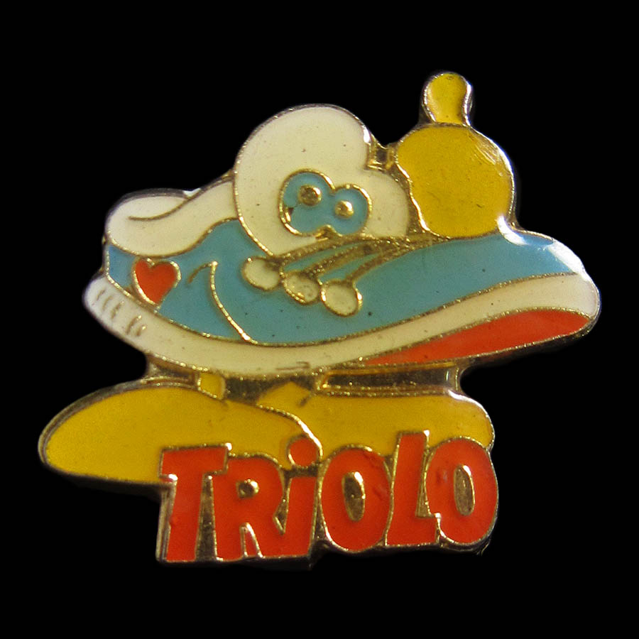 ピンズ TRIOLO スニーカー キャラクター レトロ