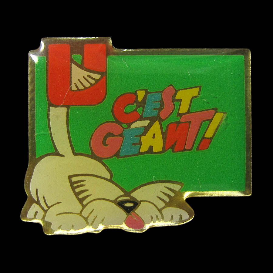 ピンズ U C'est Geant 犬  レトロ ピンバッジ