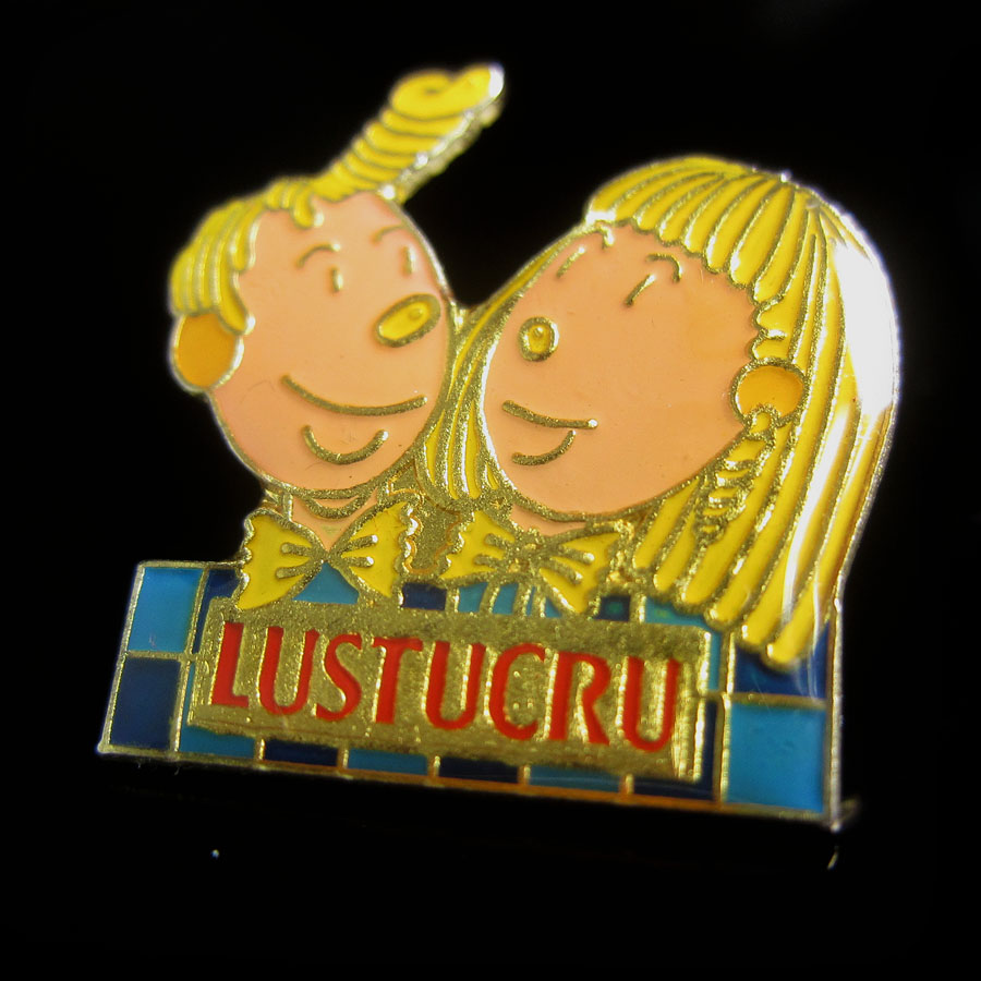 フランス ピンズ パスタ会社 LUSTUCRU 男の子と女の子 レトロ ピンバッジ